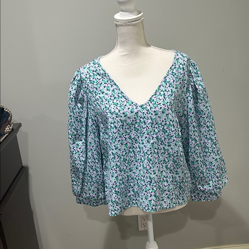 a new day Teal and White Floral Blouse